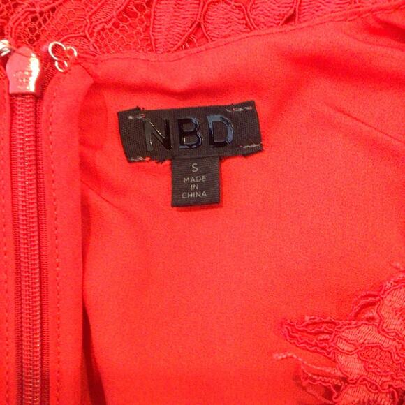 Revolve NBD Champagne Lace Red Deep V Mini Dress size Small - Picture 7 of 8